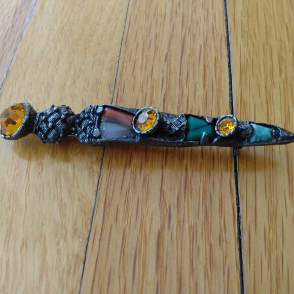 Vintage Dagger Brooch Scottish Sword Dirk Kilt Pin with Semi Precious Stones - Picture 10 of 14